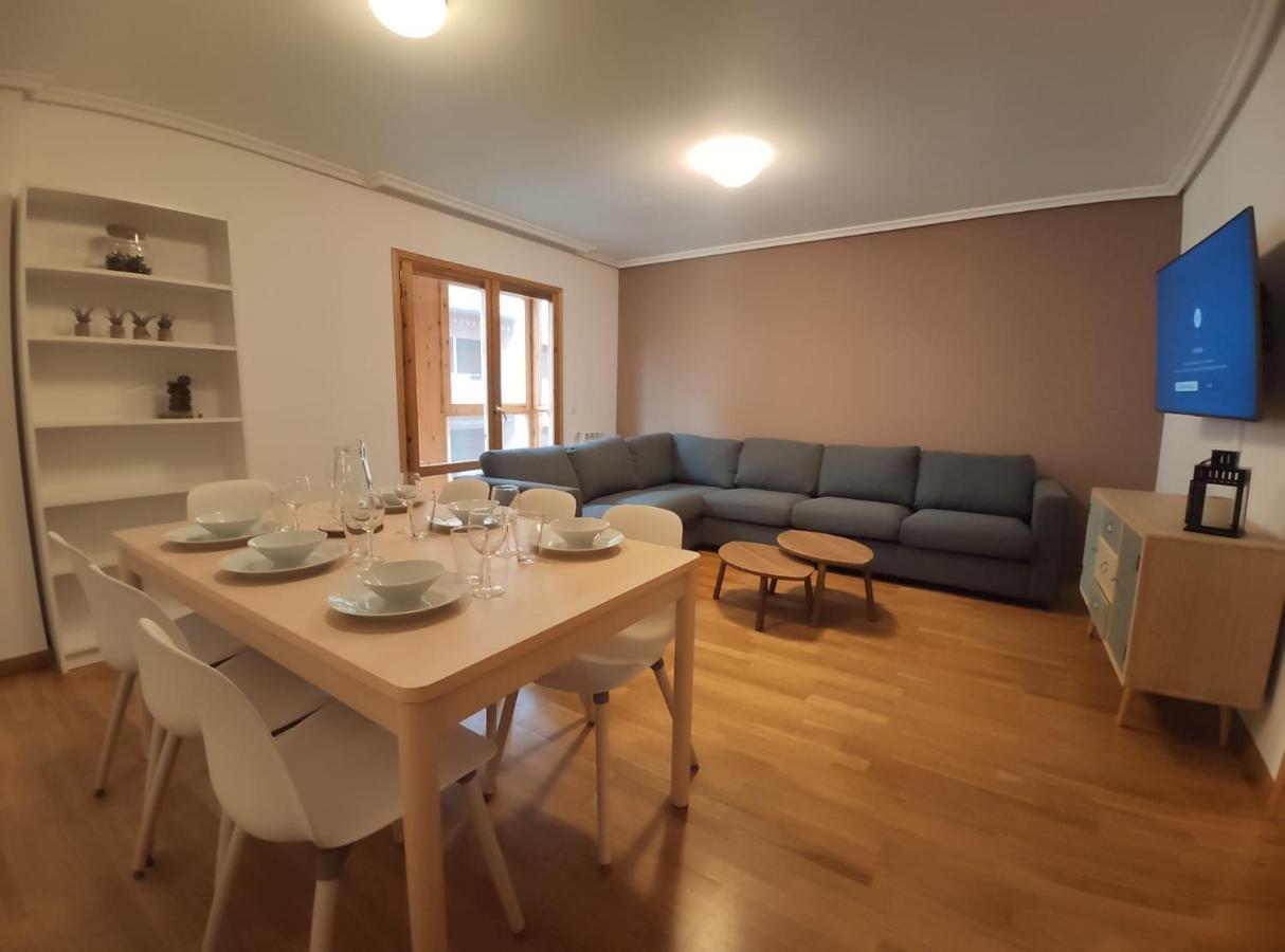 Apartamento Miral21 Jaca Exterior foto